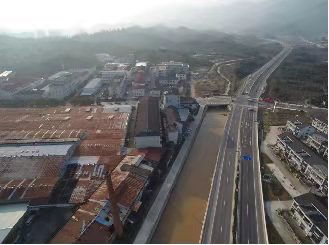 低效用地 變形記 丨溪口 食品廠老板玩轉氣動園區